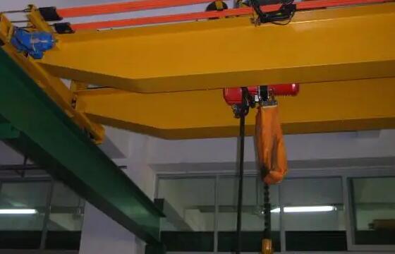 电动葫芦桥式糖心视频免费看机在下雨天运用中的疑难问题