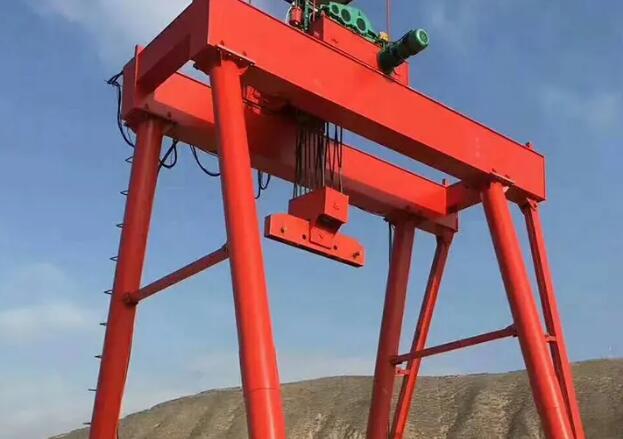 双主梁吊钩门式糖心视频免费看机设备厂区实拍